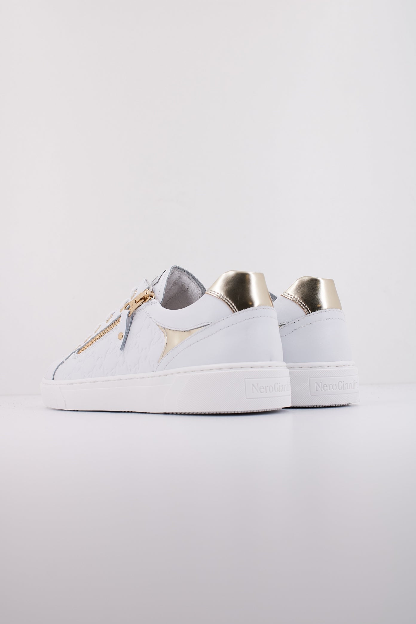 NERO GIARDINI ED en color BLANCO  (4)