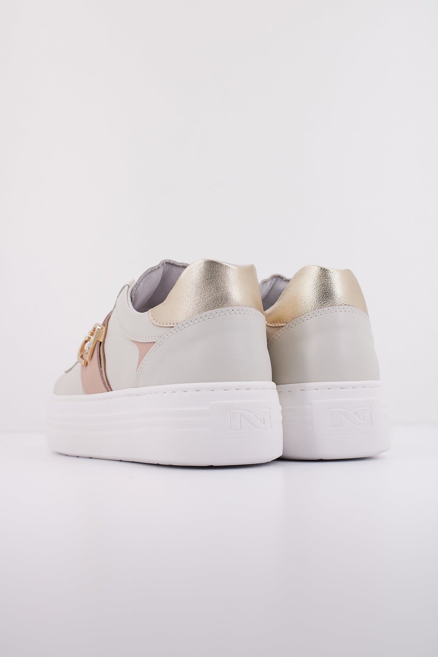 NERO GIARDINI ED  en color BLANCO  (4)