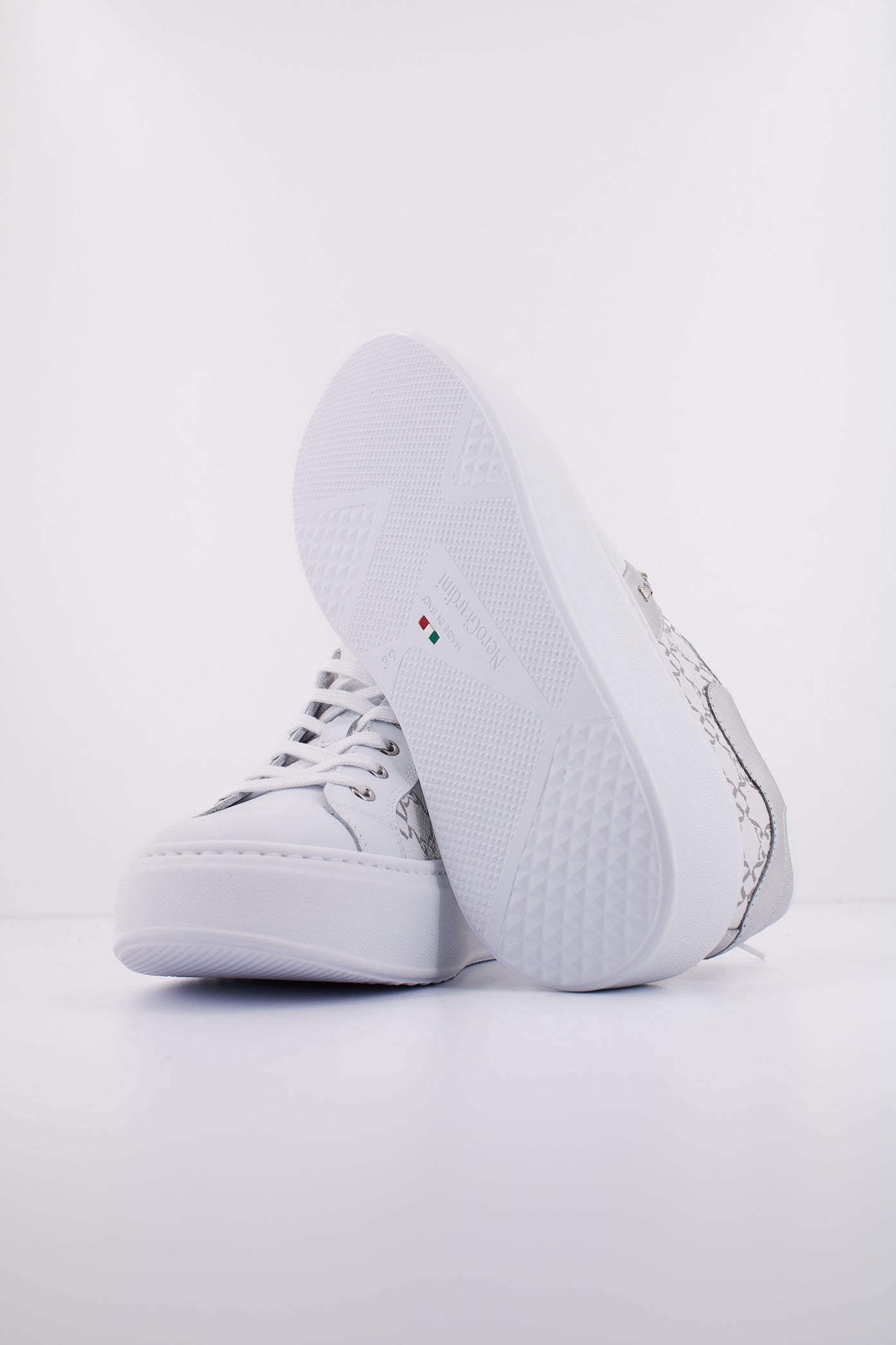 NERO GIARDINI ED en color BLANCO  (5)