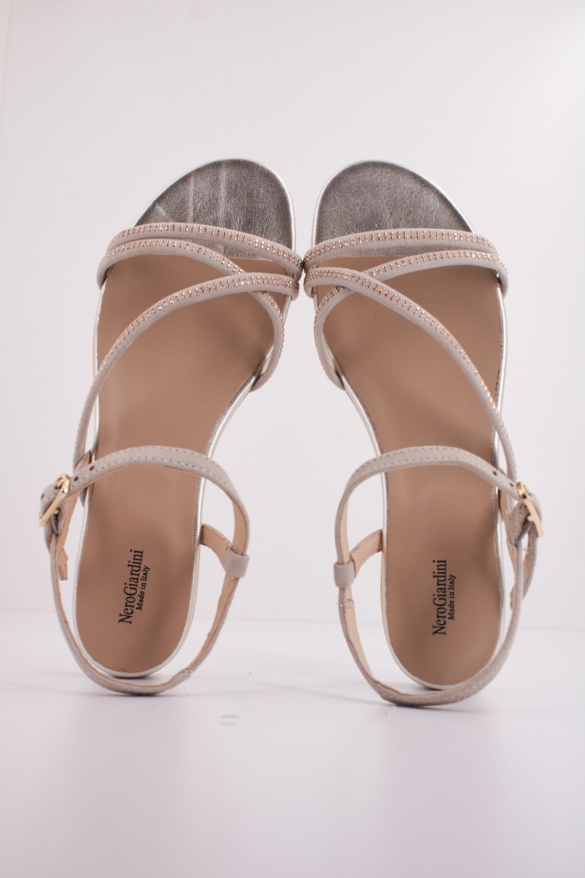 NERO GIARDINI ED  en color BLANCO  (3)
