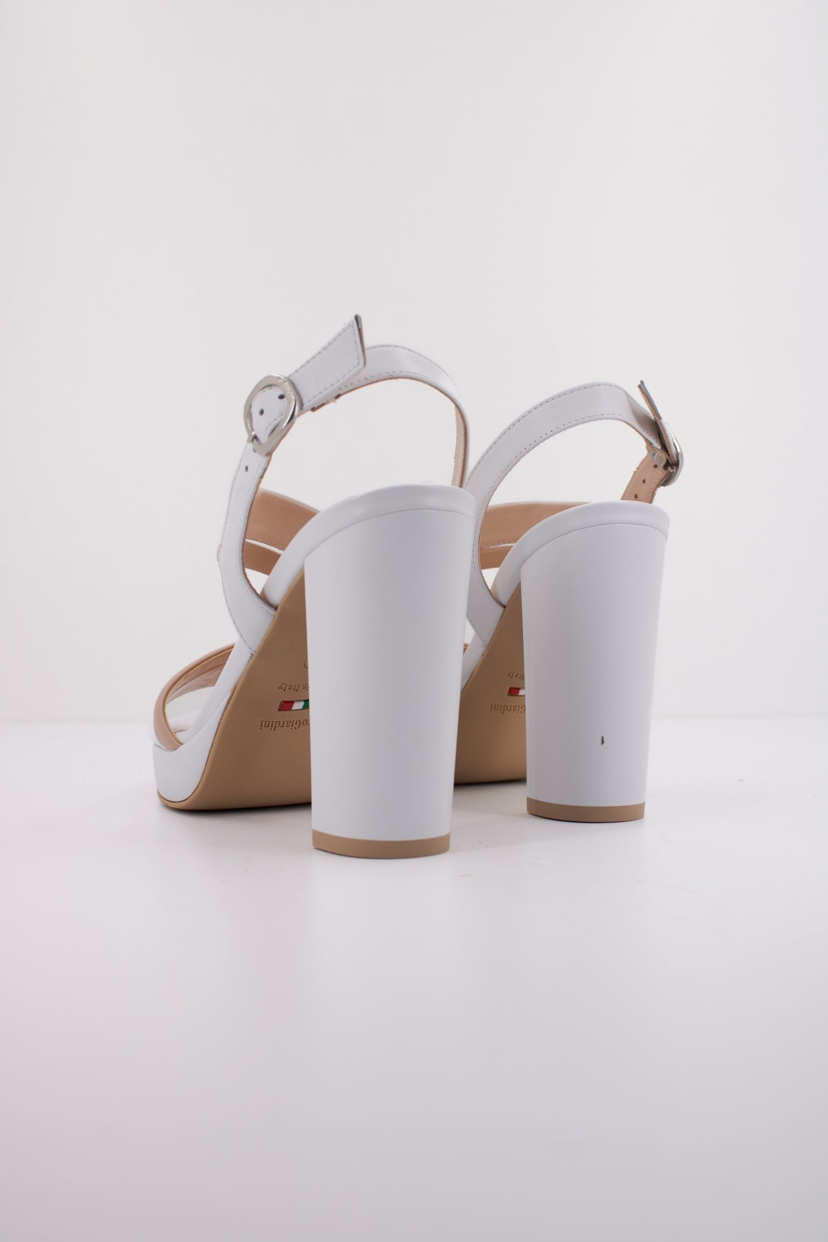 NERO GIARDINI ED en color BLANCO  (4)