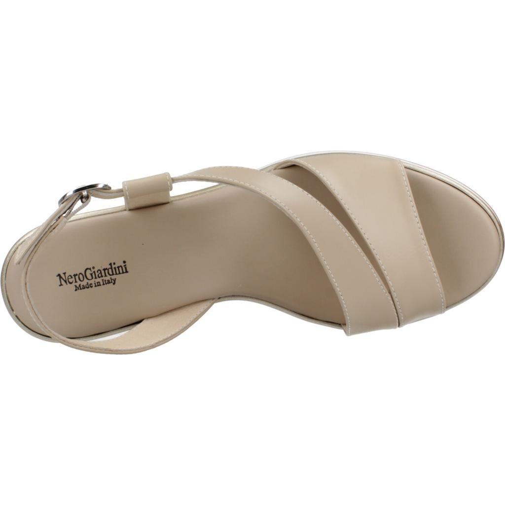 NERO GIARDINI ED  en color MARRON CLARO  (7)