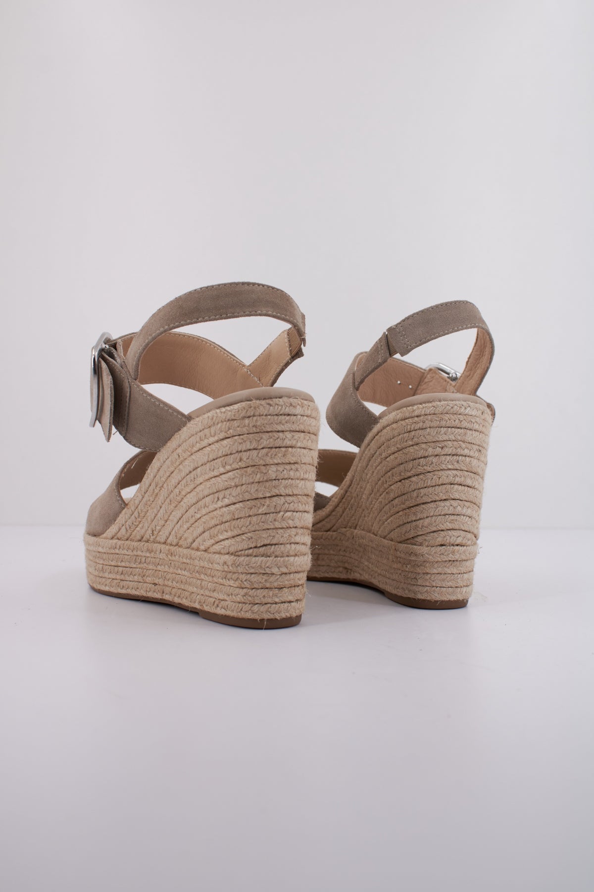 NERO GIARDINI ED  en color GRIS  (4)