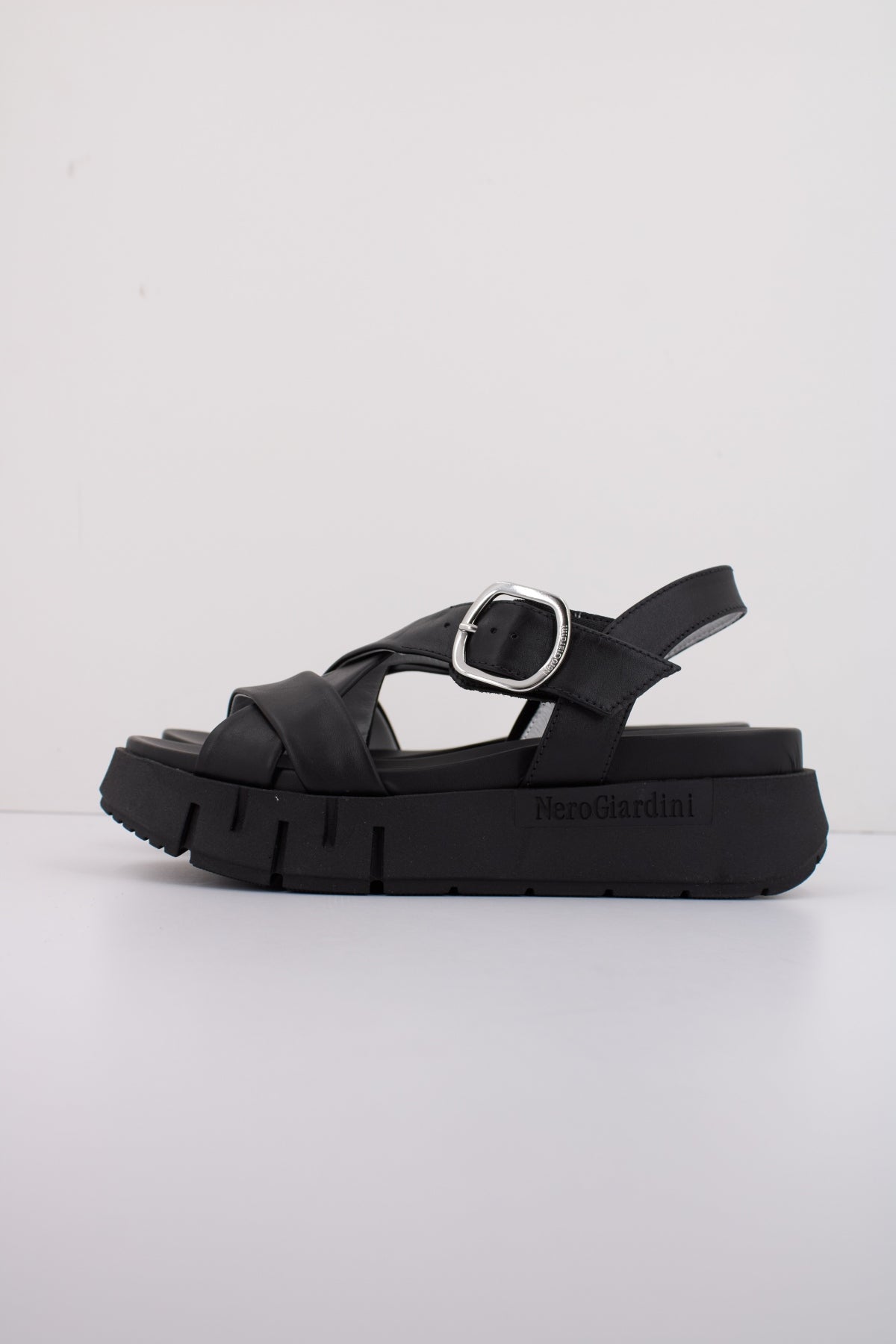 NERO GIARDINI ED  en color NEGRO  (1)