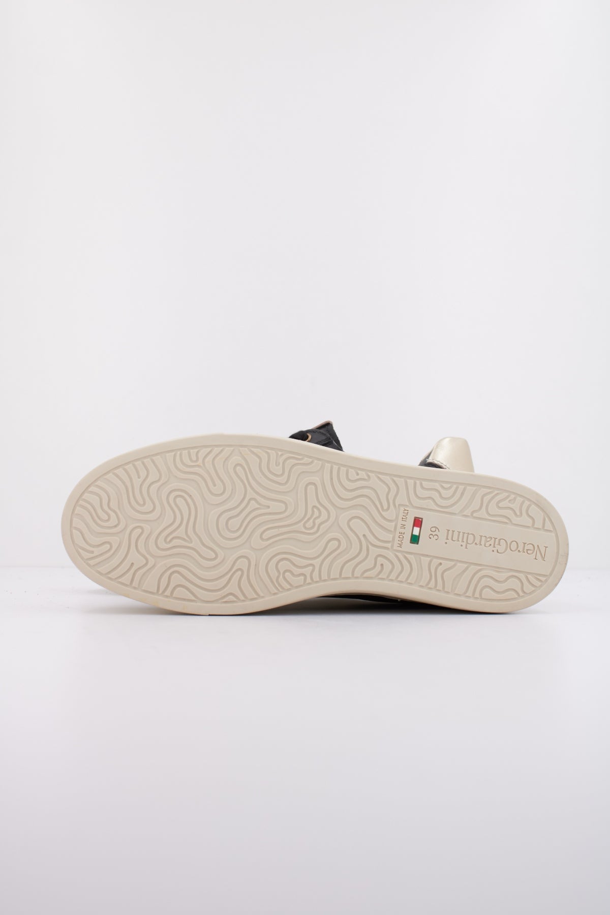 NERO GIARDINI ID  en color NEGRO  (5)