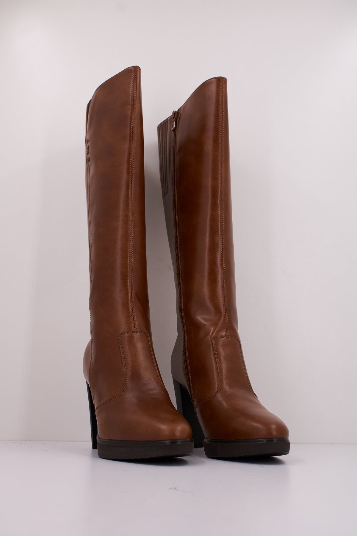 NERO GIARDINI ID  en color MARRON  (2)