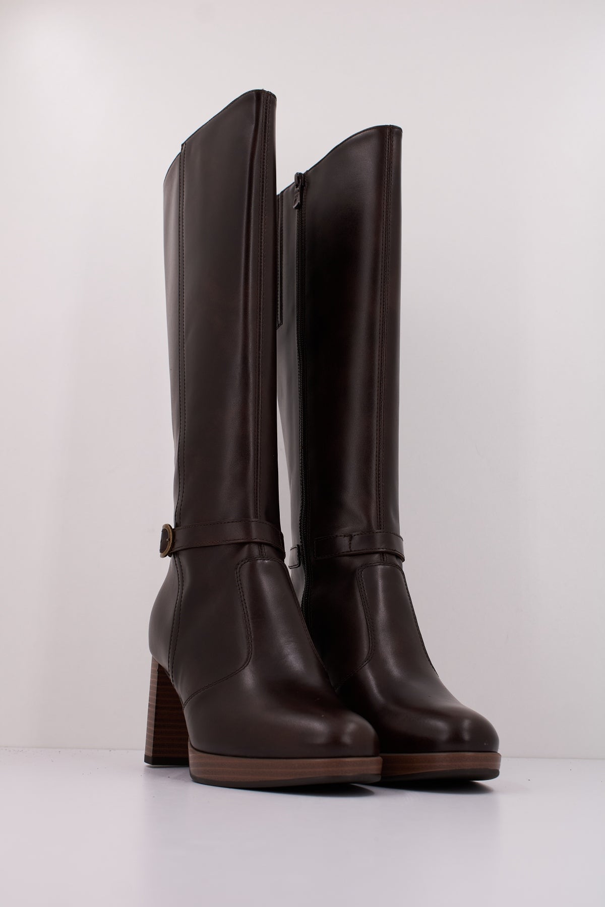 NERO GIARDINI ID en color MARRON  (2)