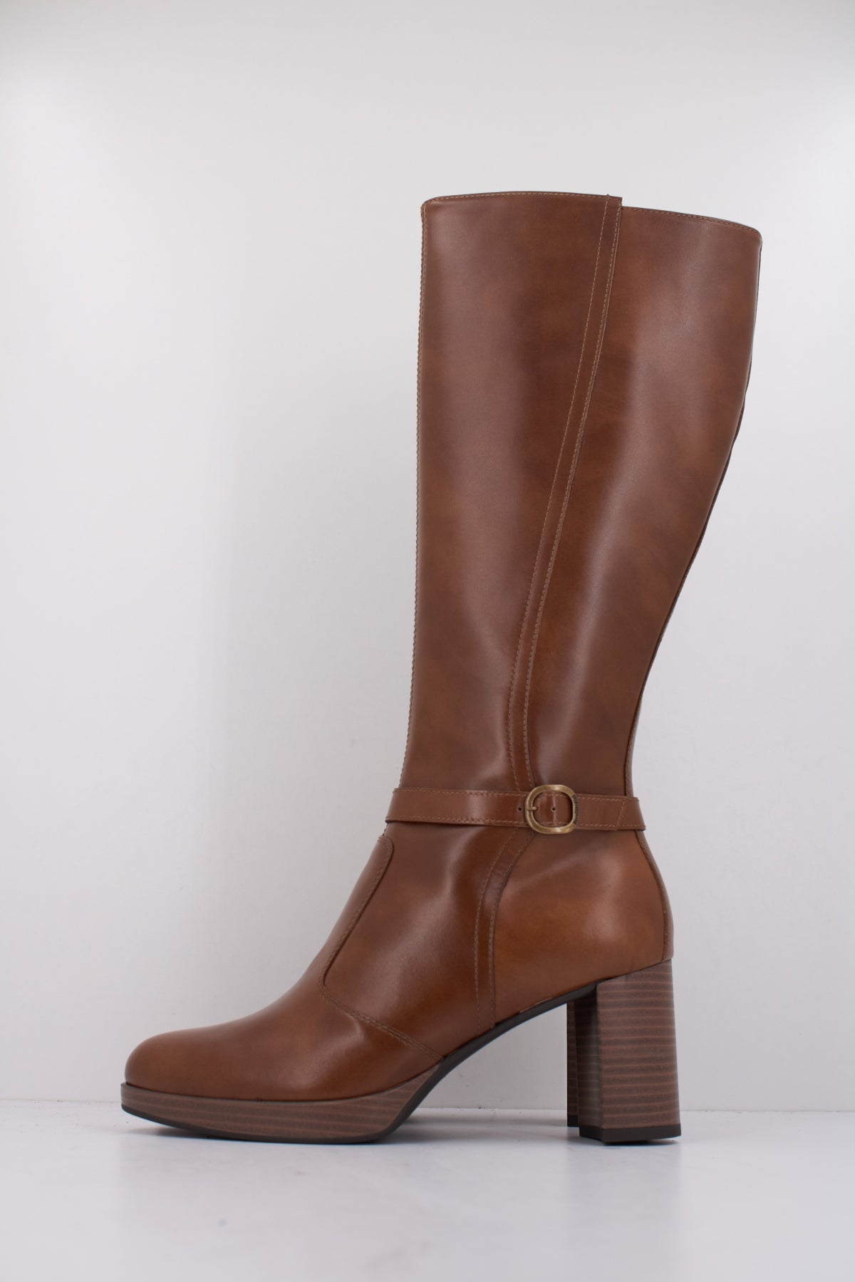 NERO GIARDINI ID en color MARRON CLARO  (1)