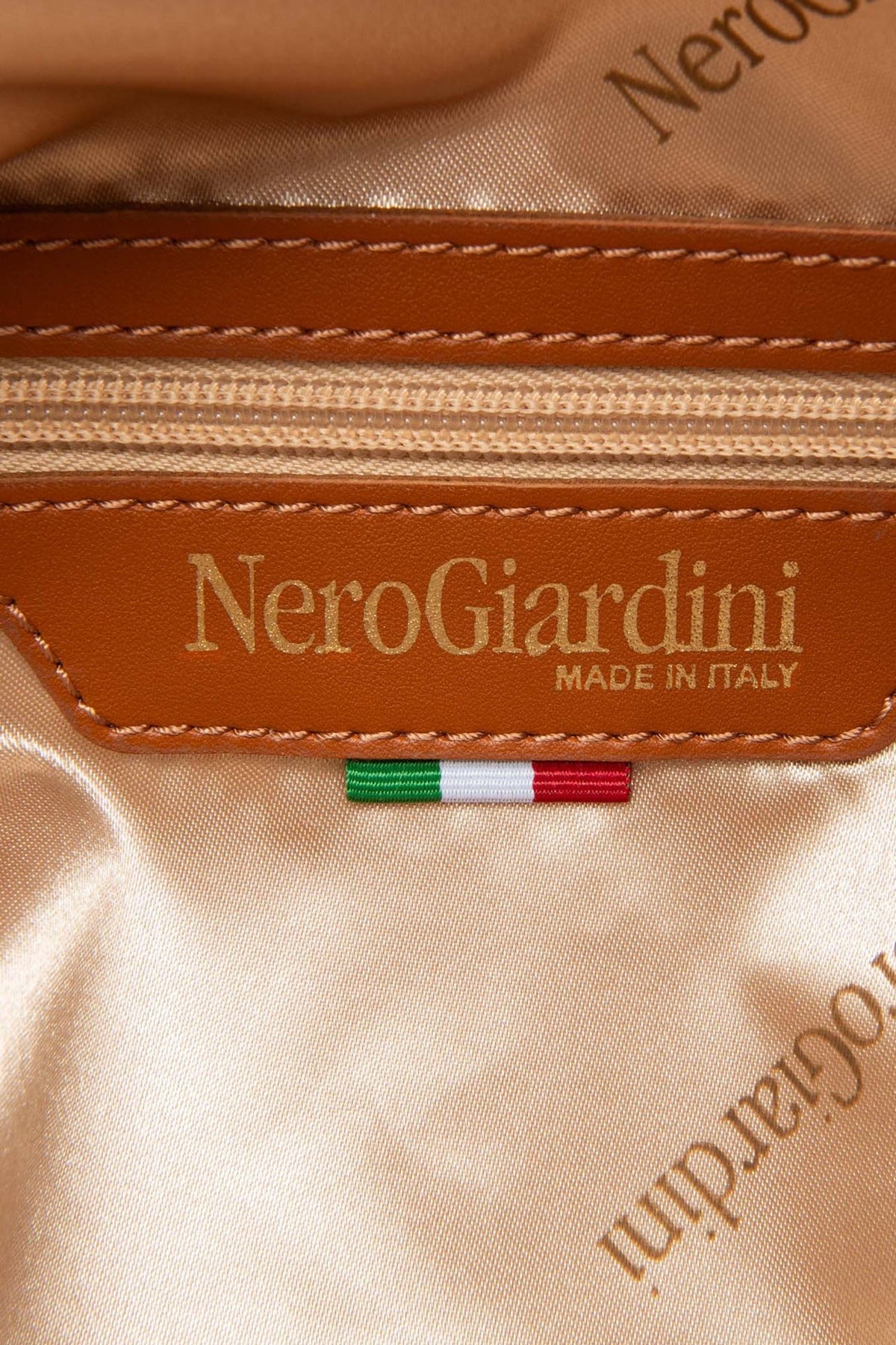 NERO GIARDINI ED  en color BEIS  (4)