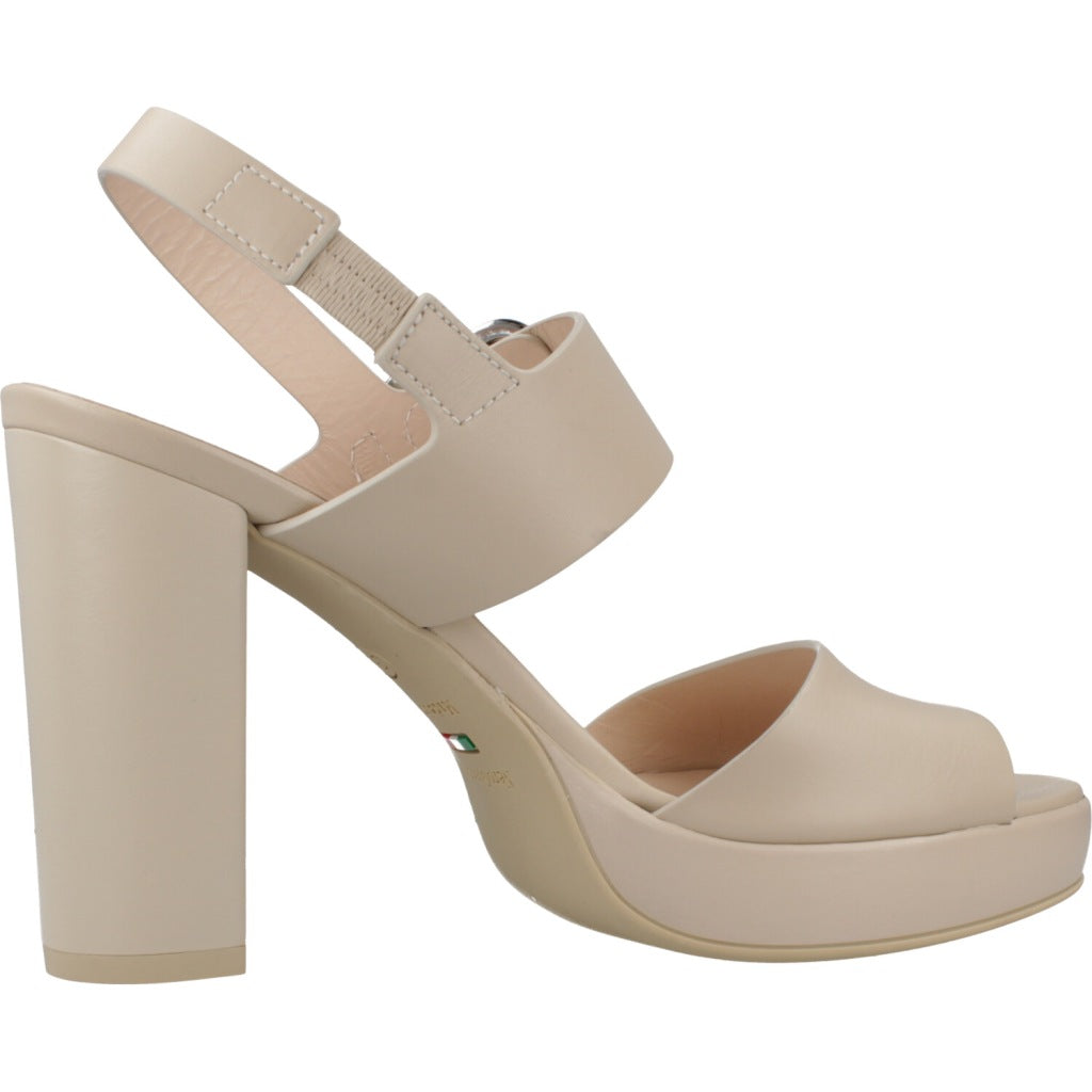 NERO GIARDINI ED  en color BEIS  (4)