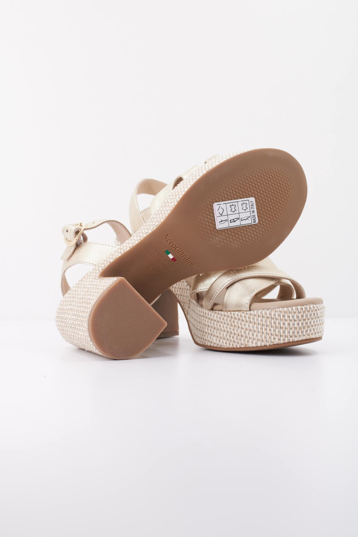 NERO GIARDINI ETOILE en color ORO  (5)