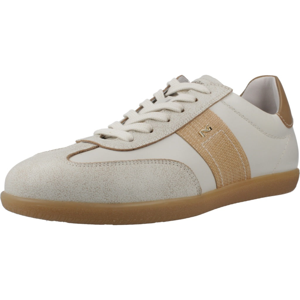 NERO GIARDINI ED  en color BEIS  (1)