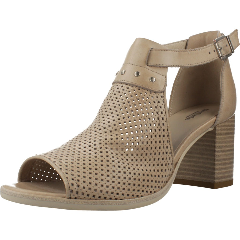 NERO GIARDINI ED en color MARRON CLARO  (1)