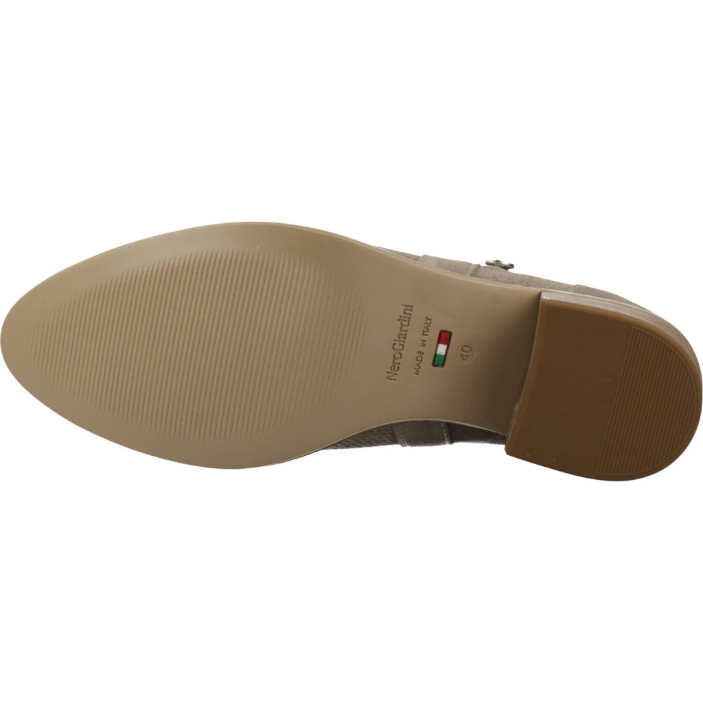 NERO GIARDINI ED en color VERDE  (6)