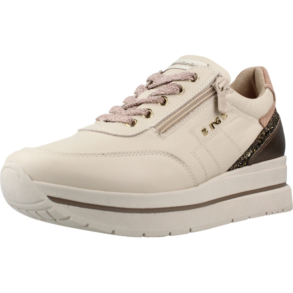 NERO GIARDINI VELVET en color BEIS  (1)