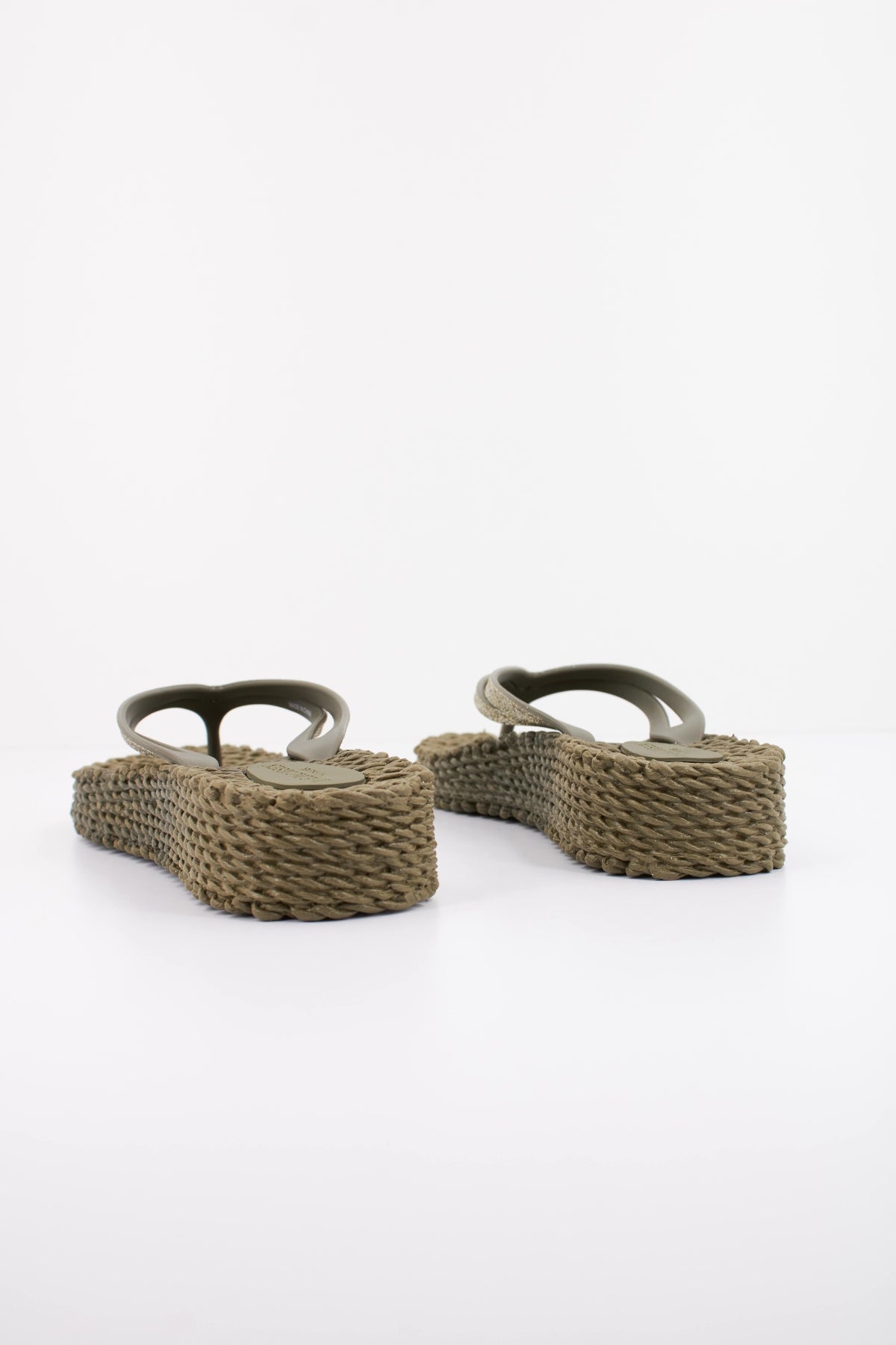 ILSE JACOBSEN CHEERFUL CHANCLA en color VERDE  (4)
