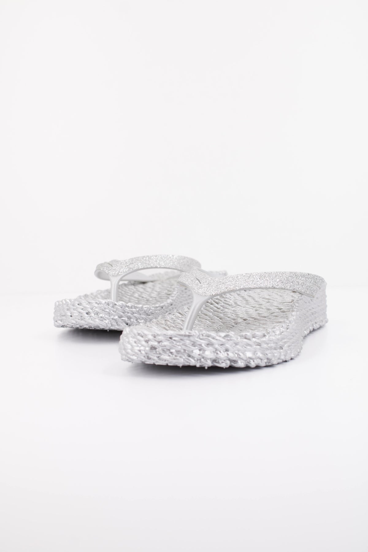 ILSE JACOBSEN CHEERFUL CHANCLA en color PLATA  (2)