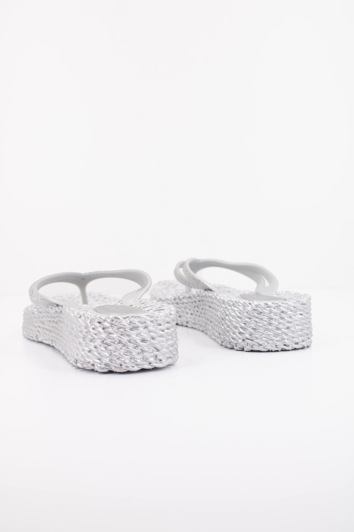 ILSE JACOBSEN CHEERFUL CHANCLA en color PLATA  (4)