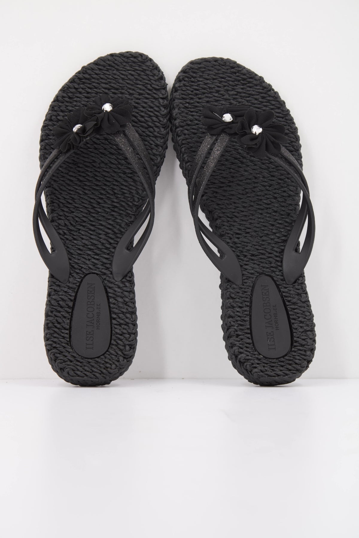 ILSE JACOBSEN CHEERFULF  en color NEGRO  (1)