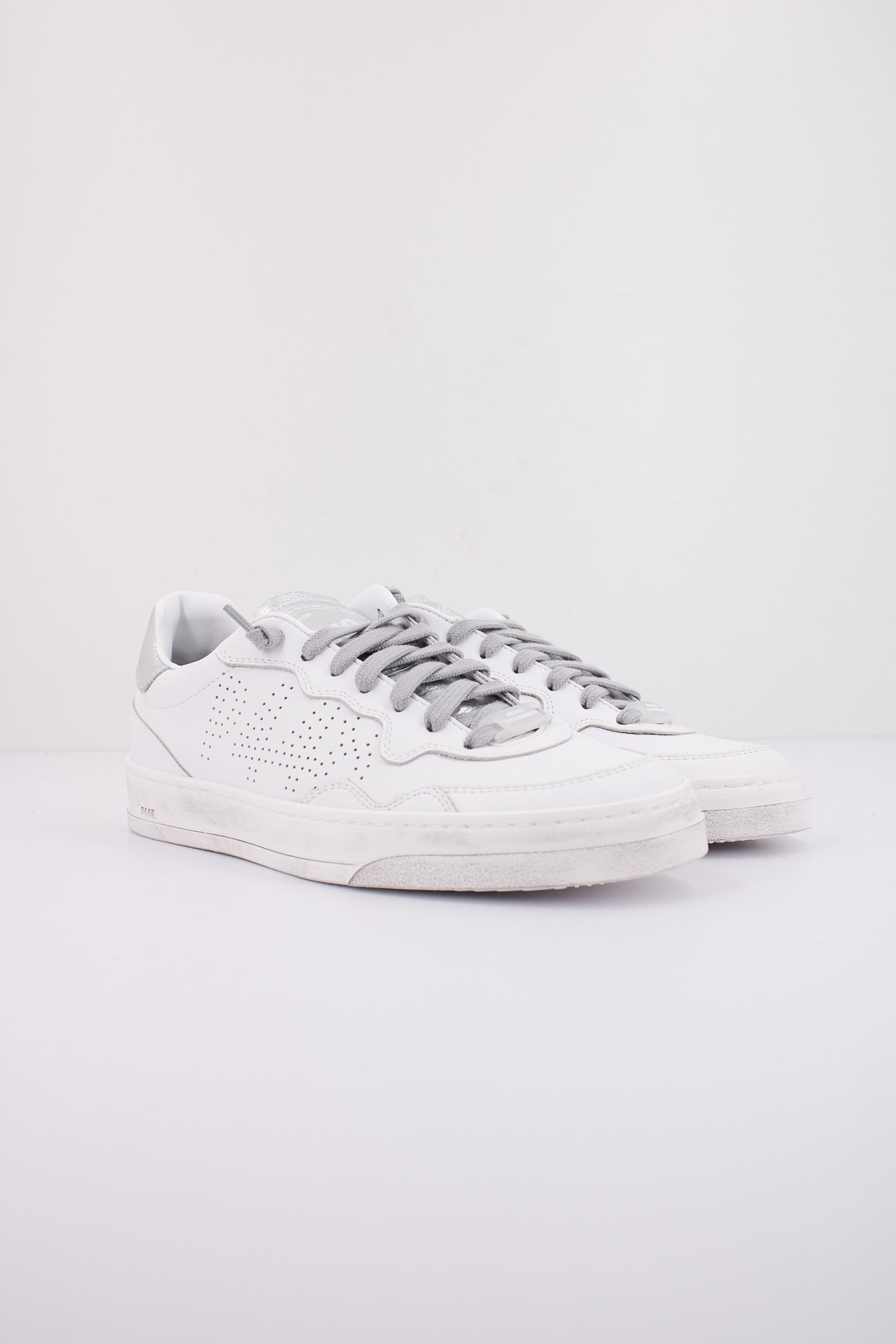P BALIW en color BLANCO  (2)