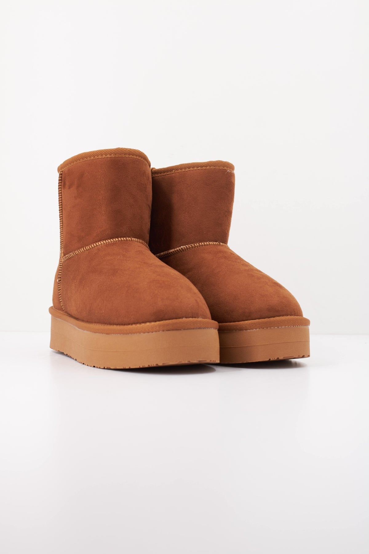BREAK & WALK AUSTRALIAN BOOT HIGH en color MARRON  (2)
