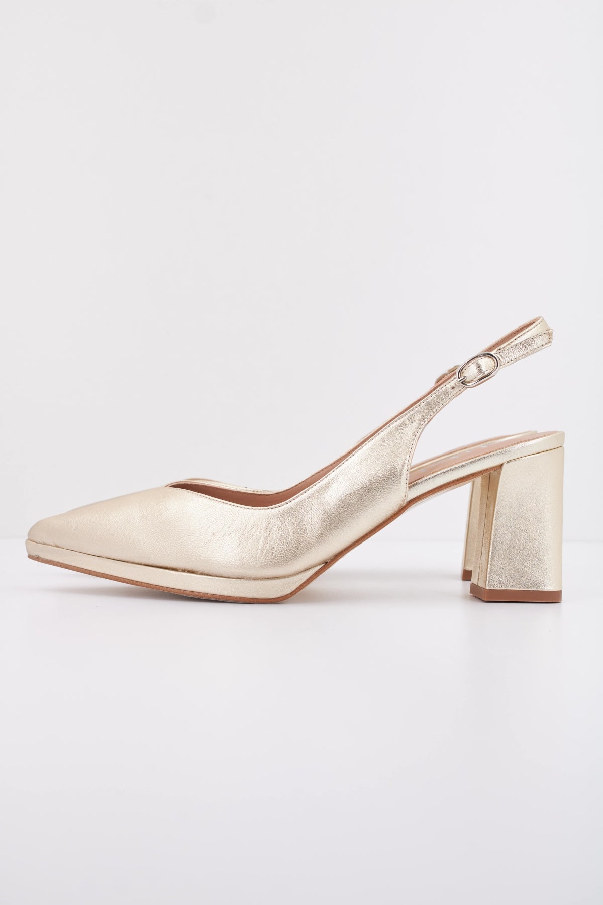 DIBIA D  en color ORO  (1)