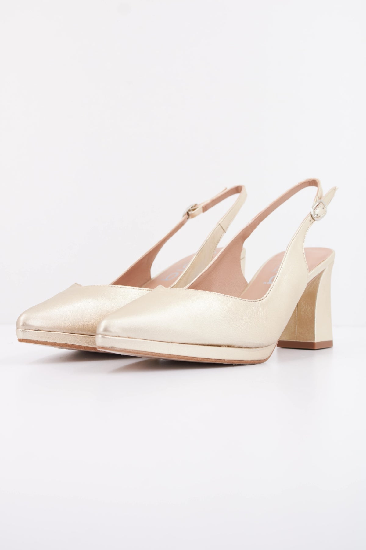 DIBIA D  en color ORO  (2)