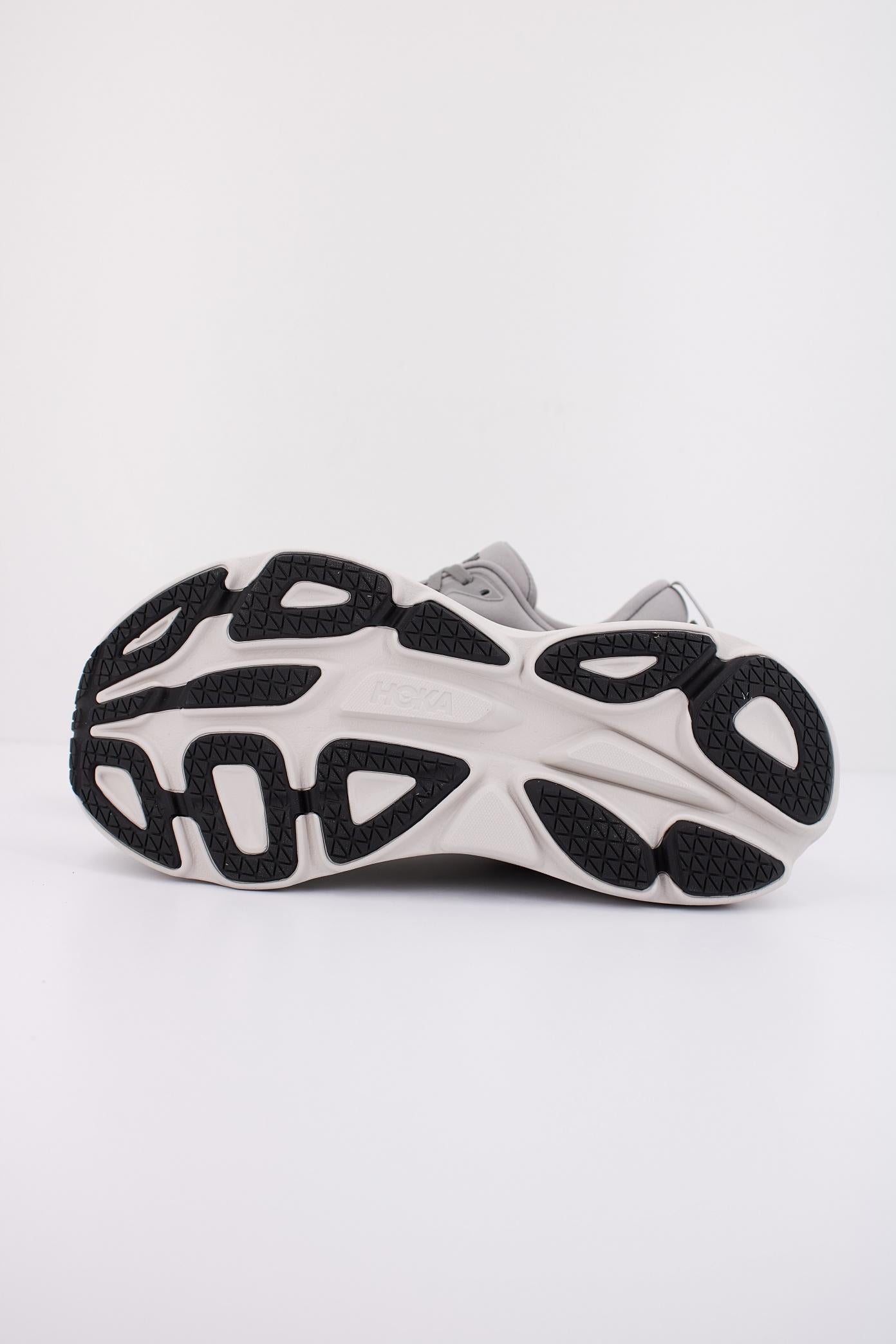 HOKA BONDI  en color GRIS  (5)