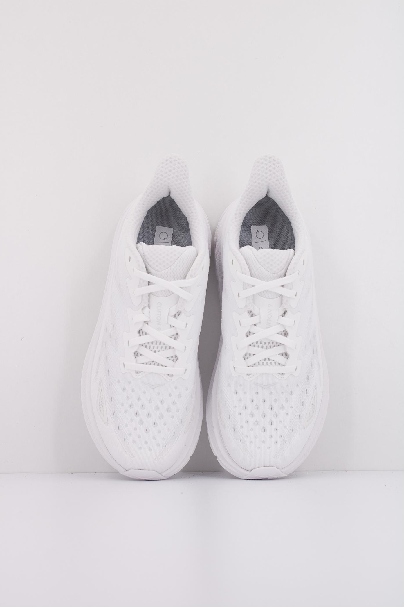 HOKA CLIFTON  en color BLANCO  (3)