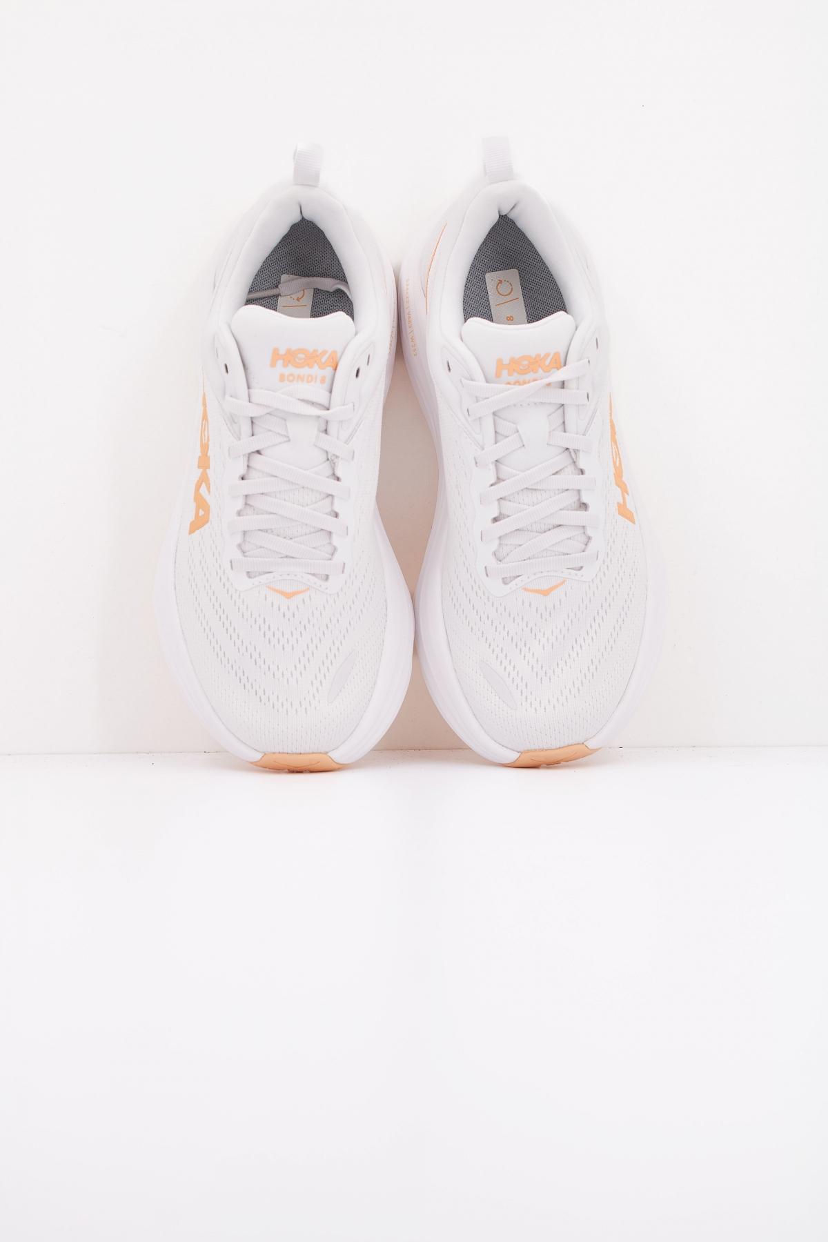 HOKA W BONDI  en color BLANCO  (3)