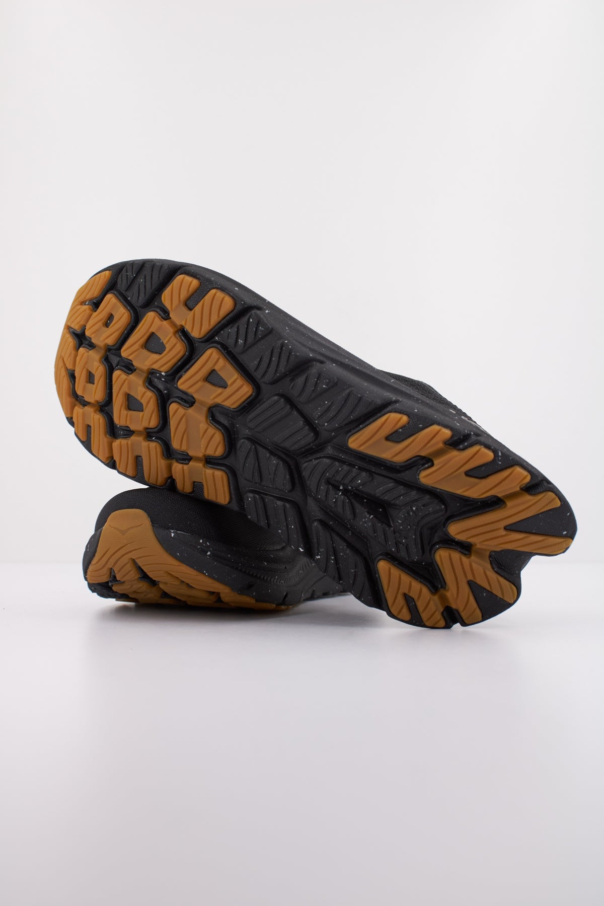 HOKA W KAWANA  en color NEGRO  (5)