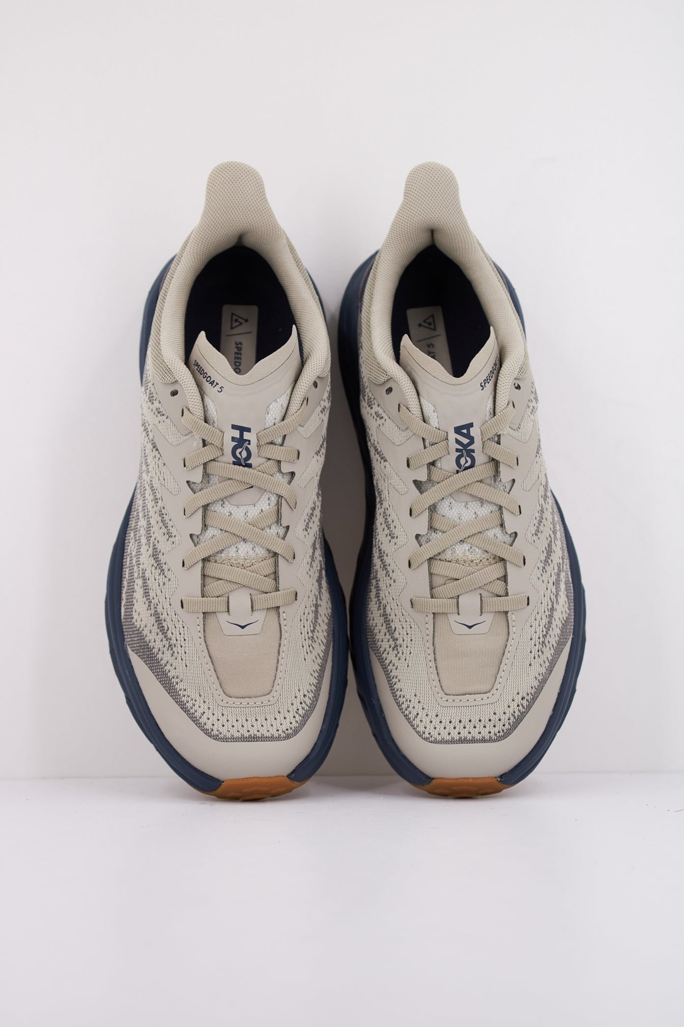 HOKA SPEEDGOAT  en color MARRON  (3)