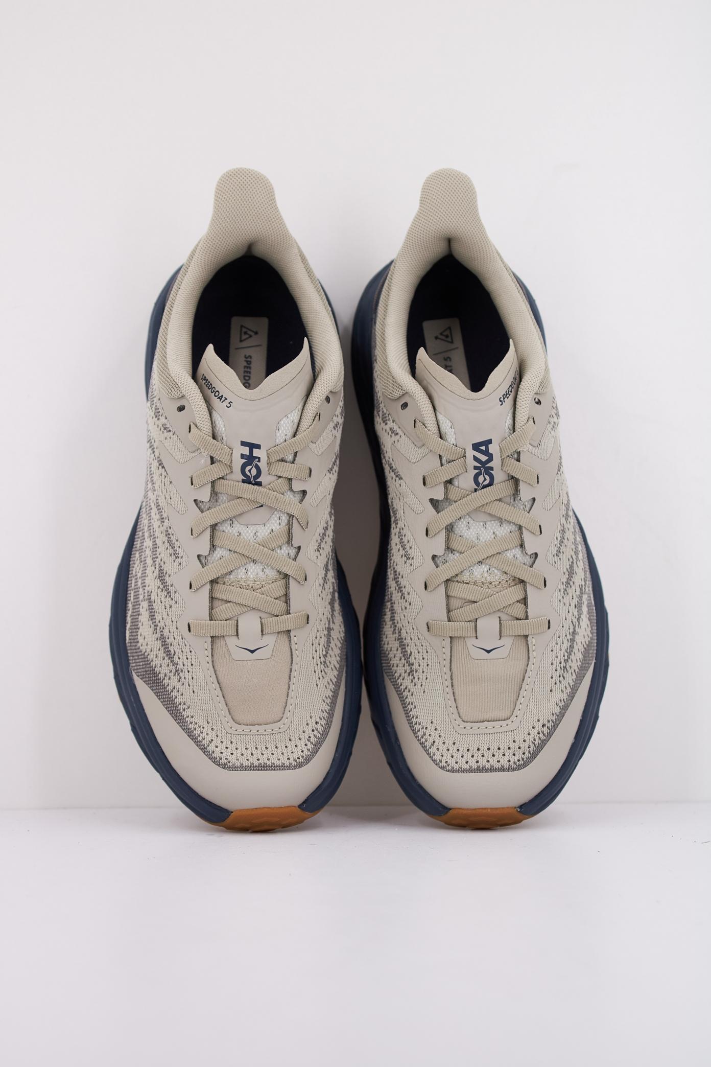 HOKA SPEEDGOAT  en color MARRON  (3)