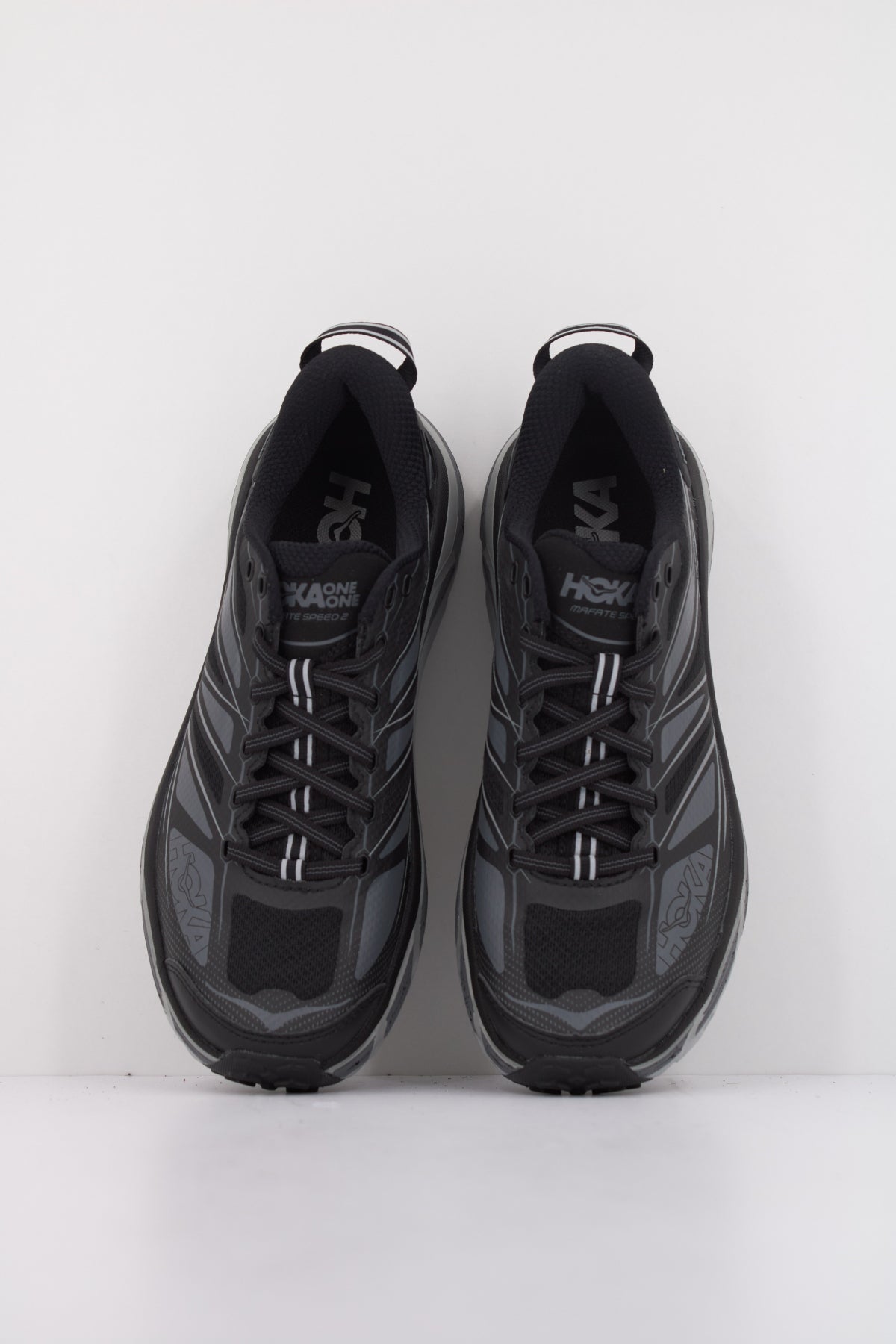 HOKA U MAFATE SPEED en color NEGRO  (3)