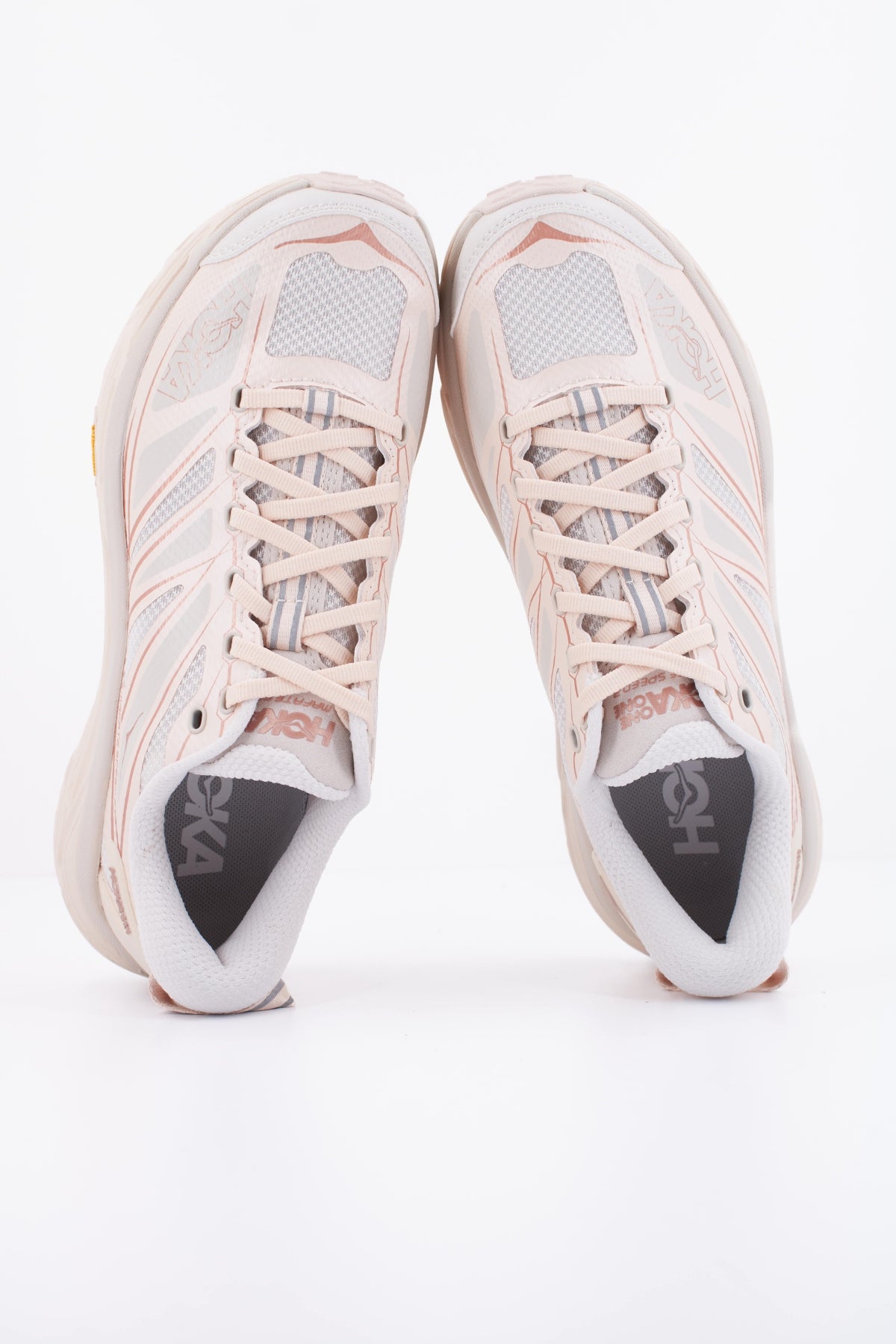 HOKA U MAFATE SPEED  en color ROSA  (3)