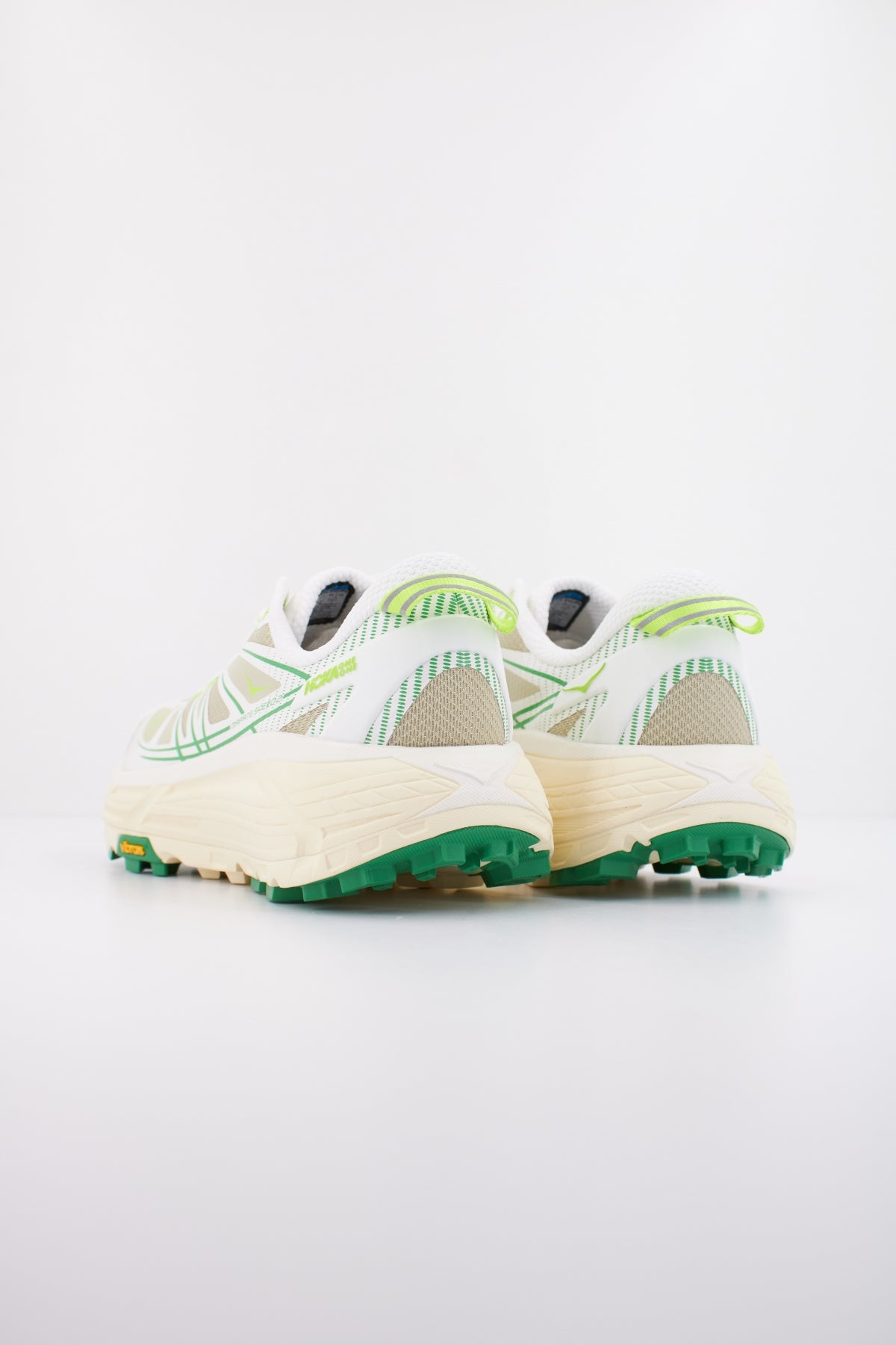 HOKA U MAFATE SPEED en color BLANCO  (4)