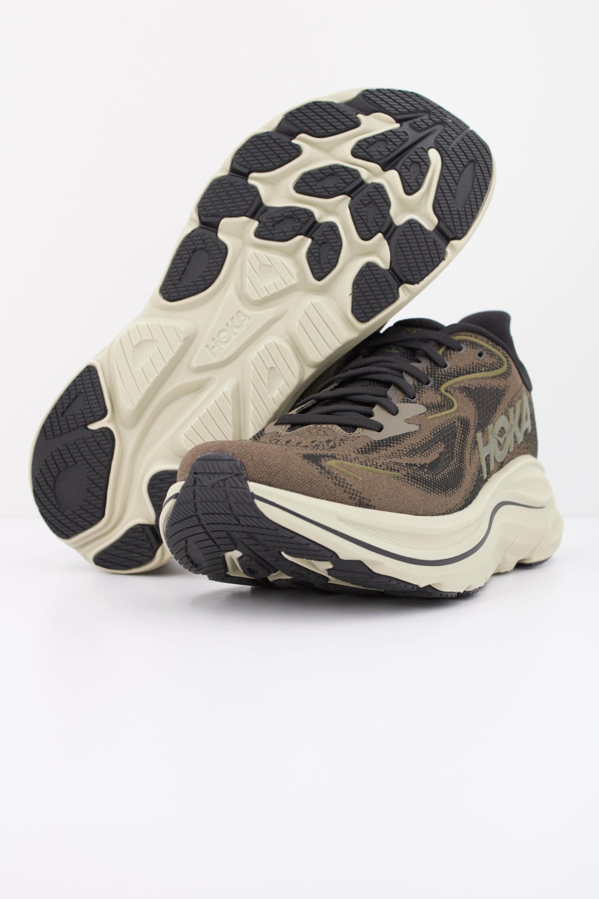 HOKA CLIFTON  en color MARRON  (5)