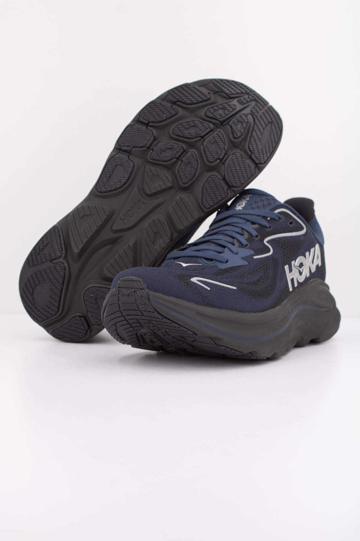 HOKA CLIFTON  en color AZUL  (5)