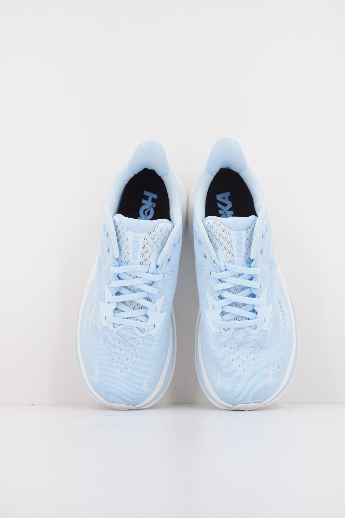 HOKA W CLIFTON  en color AZUL  (3)