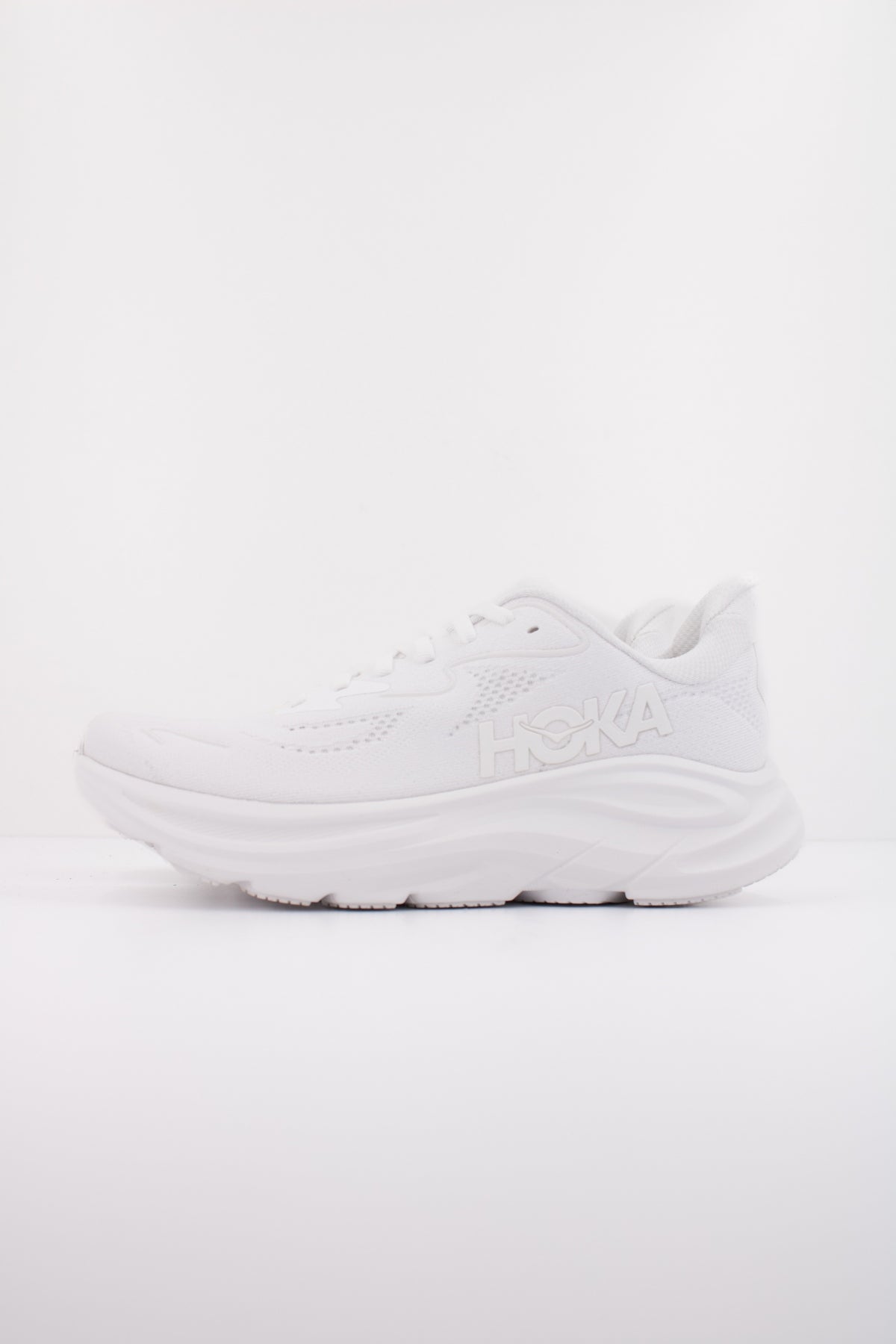 HOKA W CLIFTON  en color BLANCO  (1)