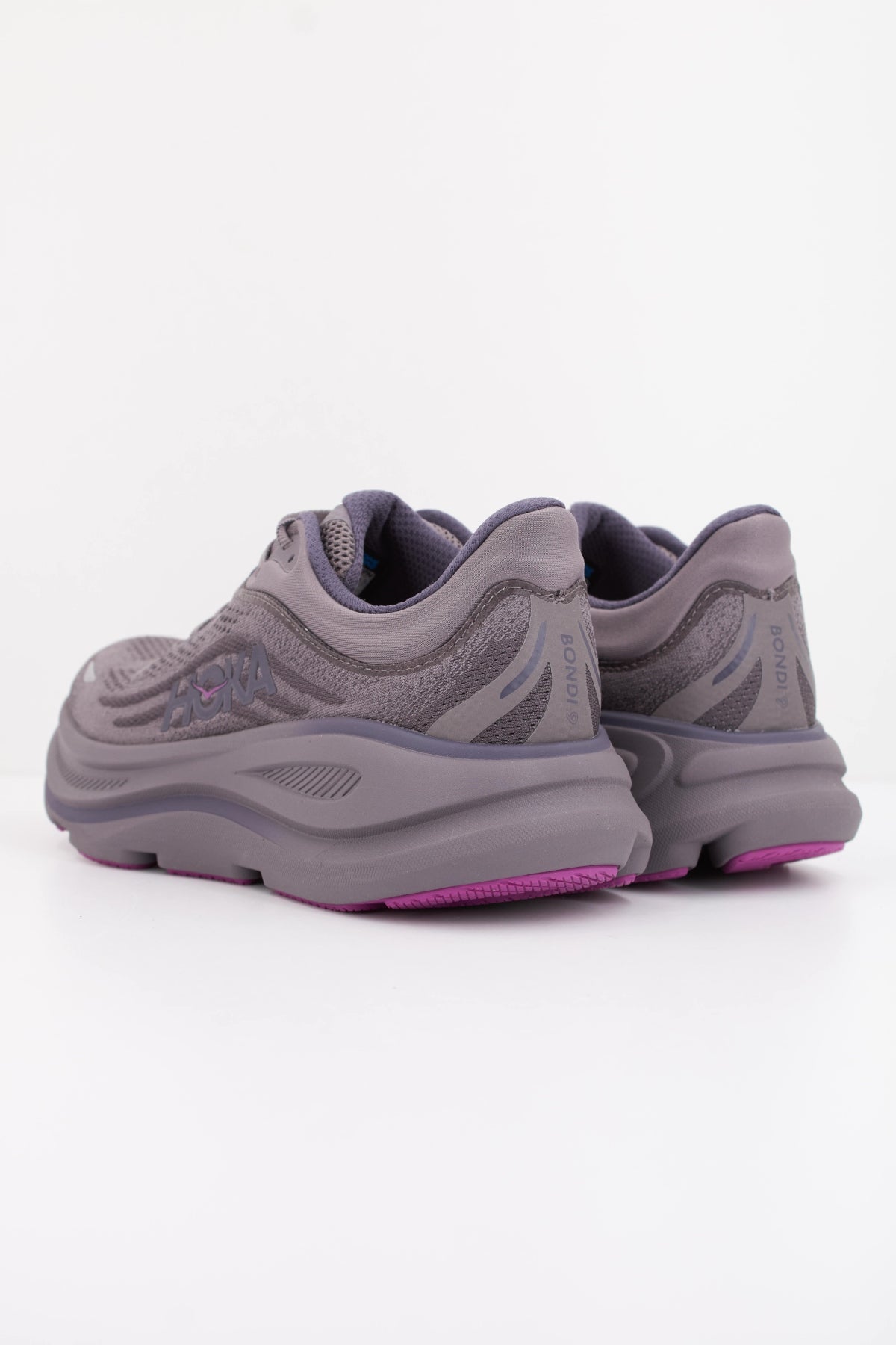 HOKA W BONDI  en color VIOLETA  (4)