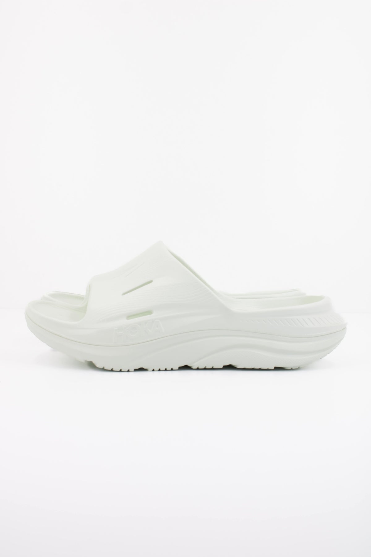 HOKA  U ORA RECOVERY  en color VERDE  (1)