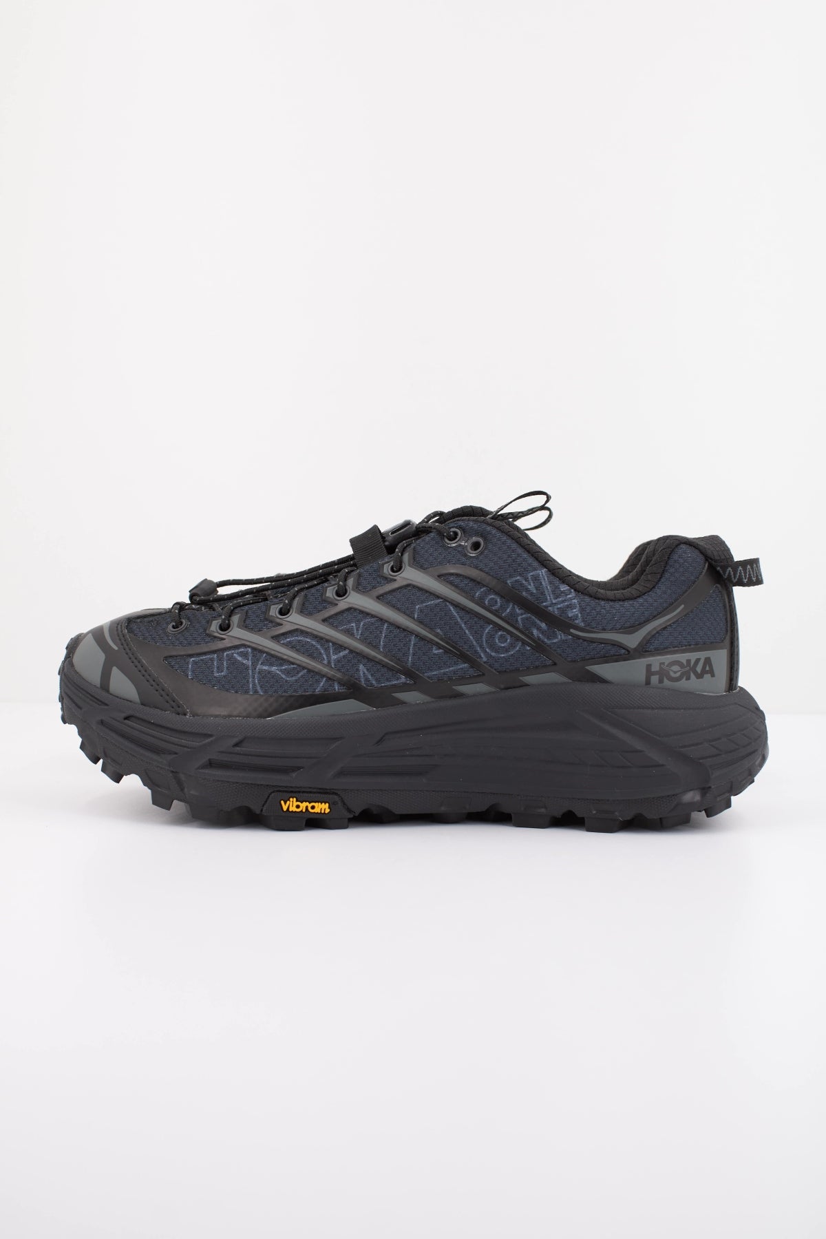 HOKA  U MAFATE THREE  en color NEGRO  (1)