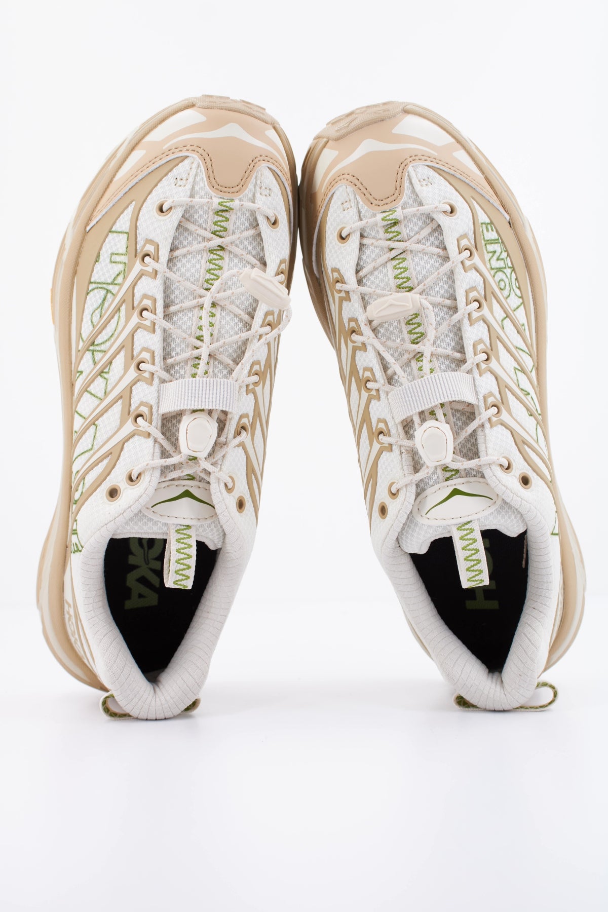 HOKA  U MAFATE THREE  en color BEIS  (3)