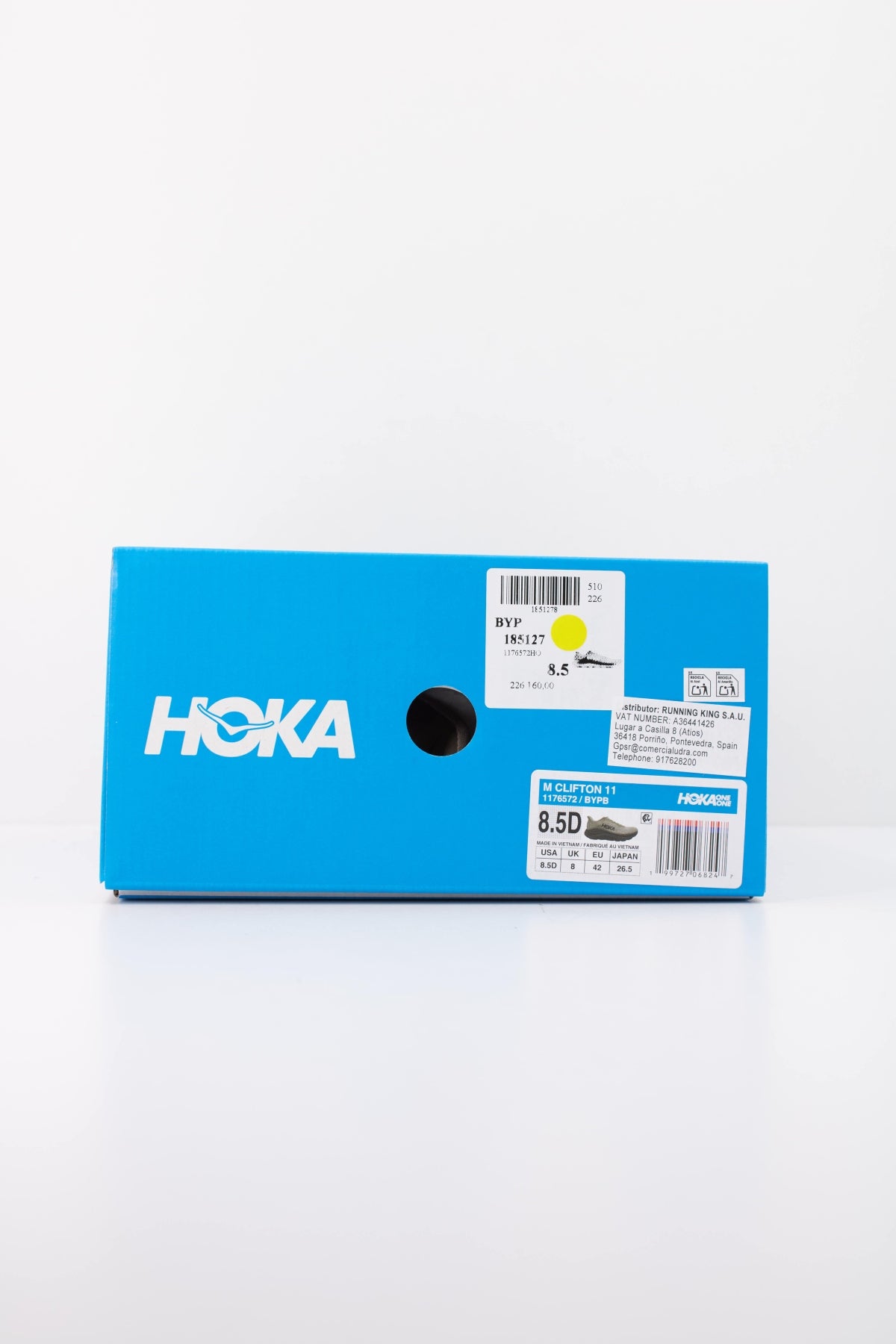 HOKA ZAPATILLA CLIFTON  en color BEIS  (6)