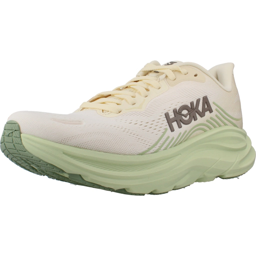 HOKA HO ZAPATILLA W CLIFTON  en color BEIS  (1)