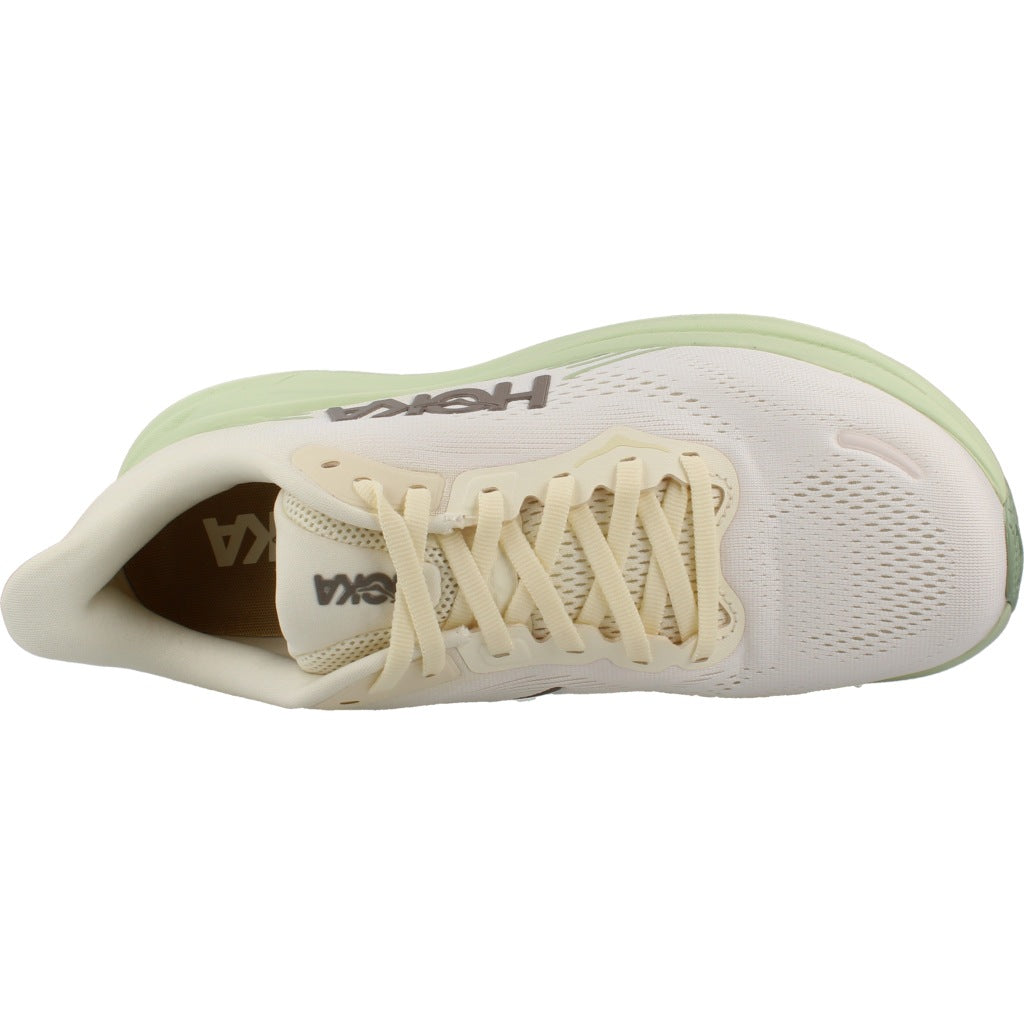 HOKA HO ZAPATILLA W CLIFTON  en color BEIS  (7)