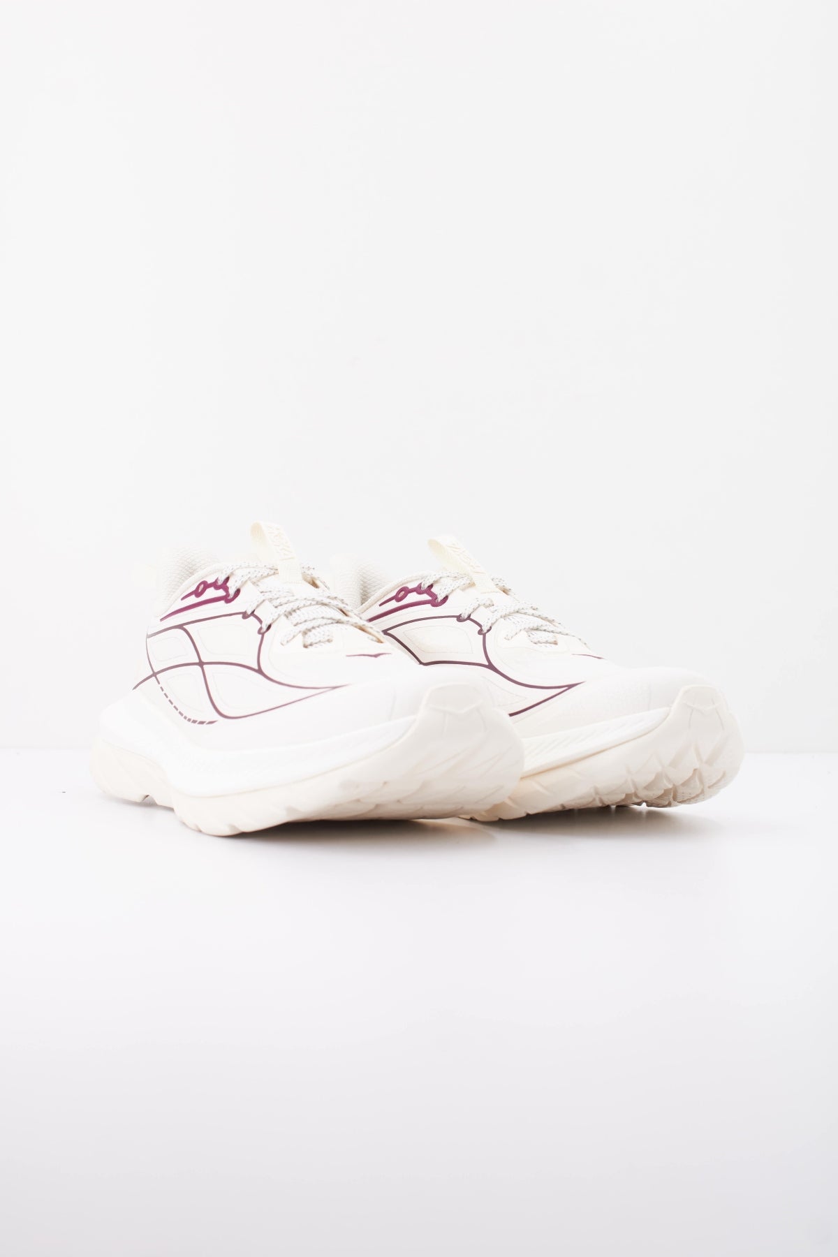 HOKA MHO ZAPATILLA W MACH REMASTE en color BLANCO  (2)