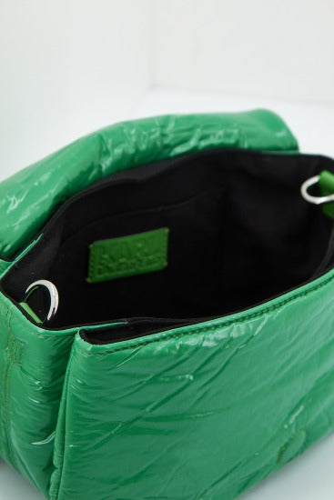 KARL LAGERFELD K/SIGNATURE SOFT SHB NYLON en color VERDE  (4)