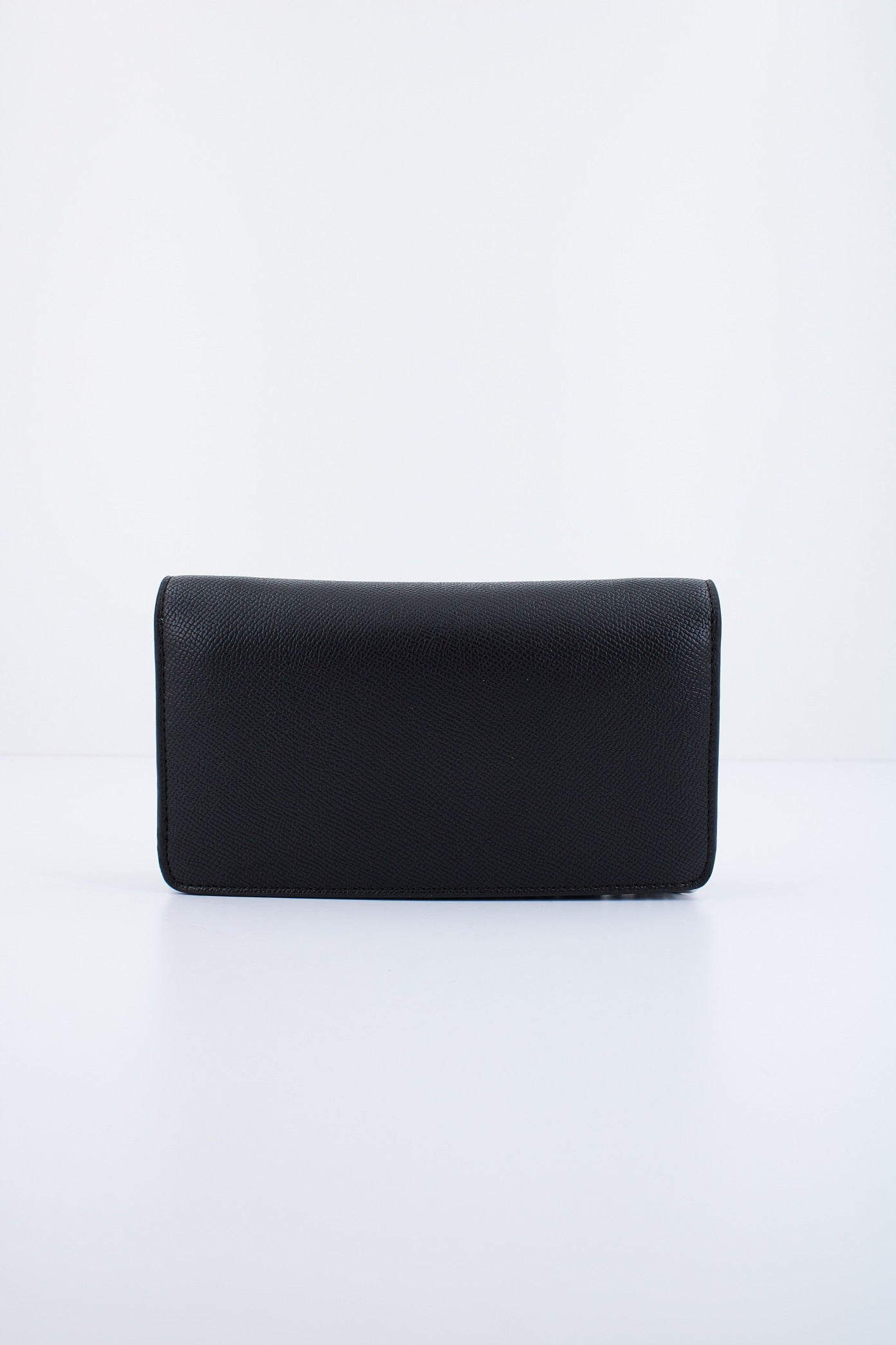 KARL LAGERFELD METAL FLAP POC en color NEGRO  (3)